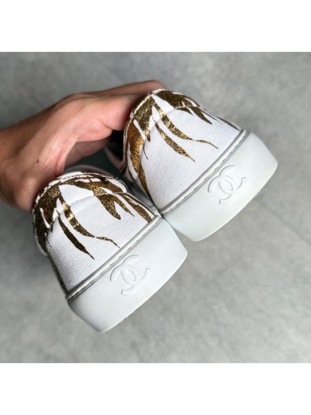 Chanel Coco Mark Leather White Gold Floral Slip on ed Shoes - Picture 7 of 10